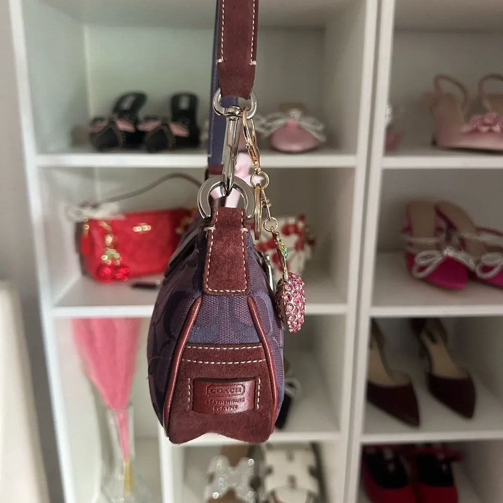 SOLD🎀 - Picture 3 of 9